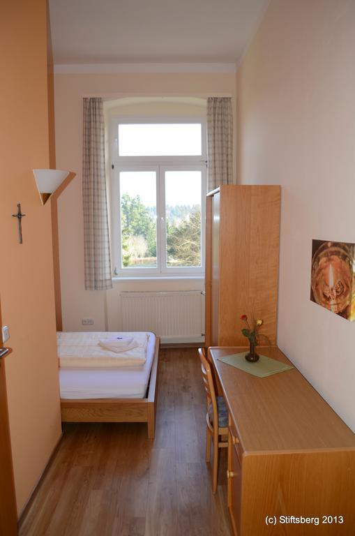 Stiftsberg - Bildungs- Und Freizeitzentrum Kyllburg Buitenkant foto