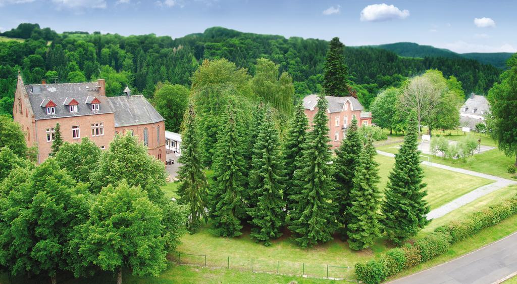Stiftsberg - Bildungs- Und Freizeitzentrum Kyllburg Buitenkant foto