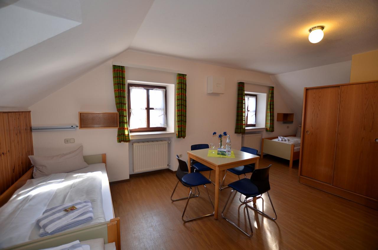 Stiftsberg - Bildungs- Und Freizeitzentrum Kyllburg Buitenkant foto